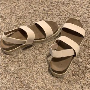 Platform sandals